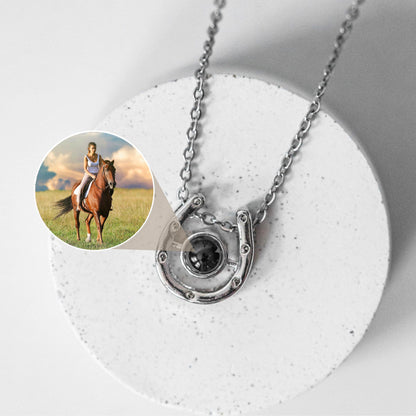 Collana con proiezione di foto di cavalli personalizzata, collana con foto commemorativa personalizzata