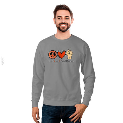 Bescherm Onze Kinderen, Stop Geweld met Vuurwapens, Oranje Vredesteken Sweatshirt door @Breez