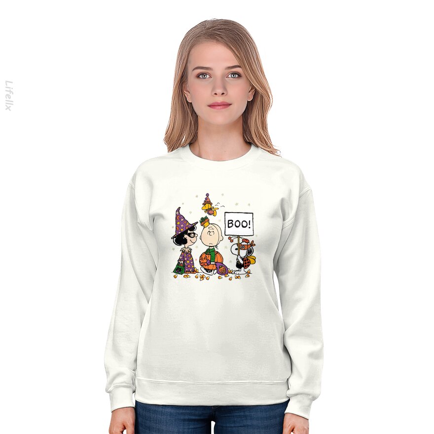 Retro Snoopy Halloween Sweatshirt By @Silviaro